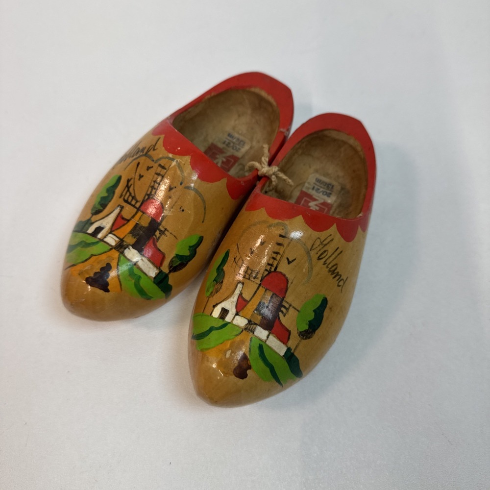 Vintage Wooden‎ Small Dutch Clogs Shoes Made In Holland Hand Painted 7"